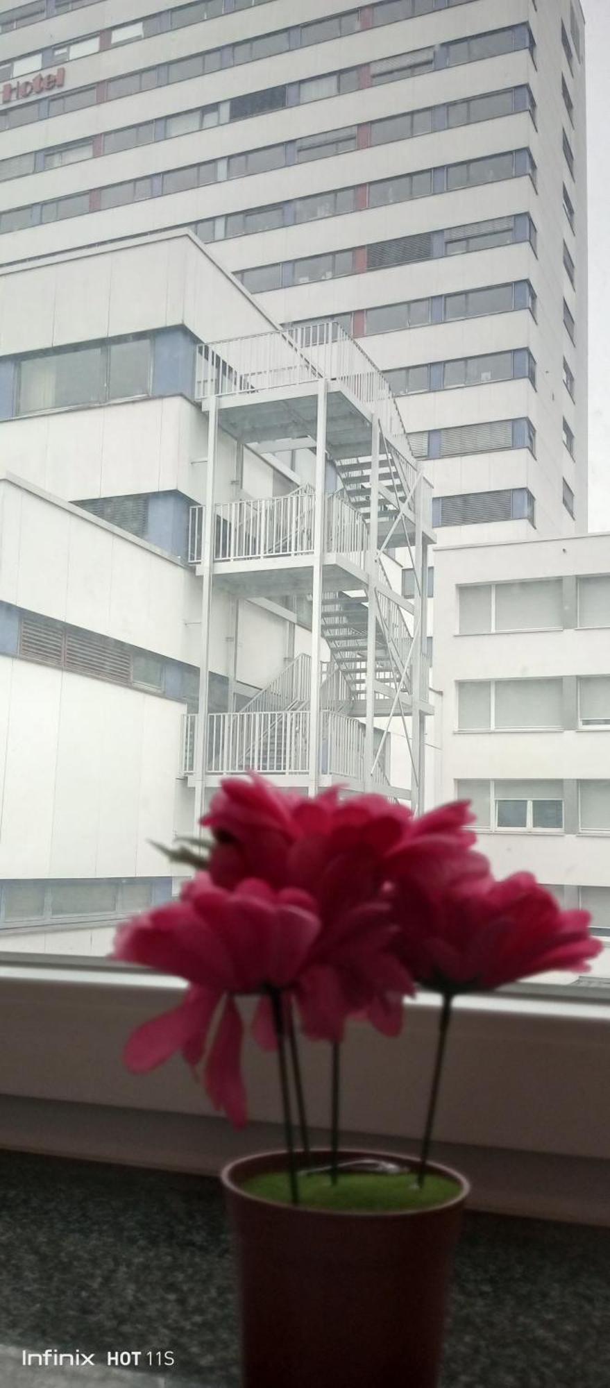 Anna Zimmer Familienzimmer Mit Gemeinschaftskueche Im Zentrum Von Heilbronn Dış mekan fotoğraf